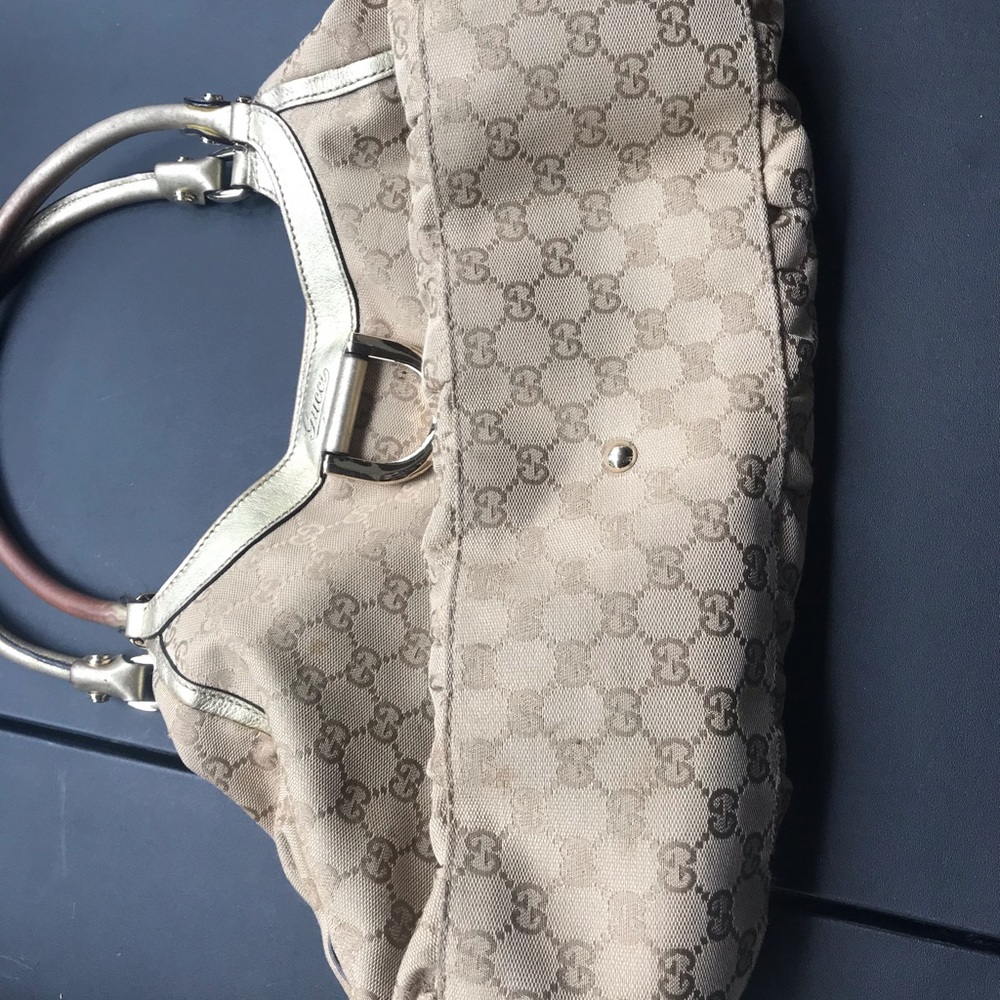 Gucci GG Web Canvas Bag -Gold
Great Condition - Picture 6 of 6